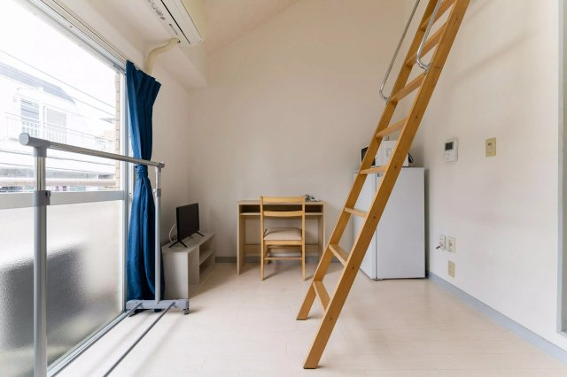 AP263 ローズガーデンタカエイ112番館の洋室|



