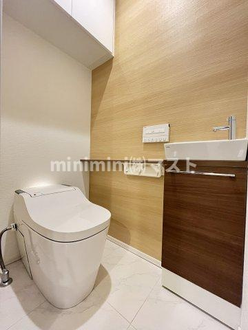 大阪市西区新町３丁目の賃貸マンションのトイレ