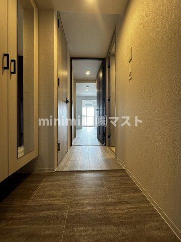 大阪市西区新町４丁目の賃貸マンションの玄関