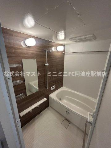 大阪市西区江戸堀２丁目の賃貸マンションの浴室