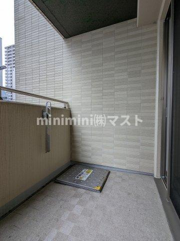 大阪市西区江戸堀３丁目の賃貸マンションのバルコニー