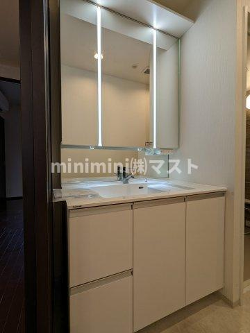 大阪市西区江戸堀３丁目の賃貸マンションの洗面所