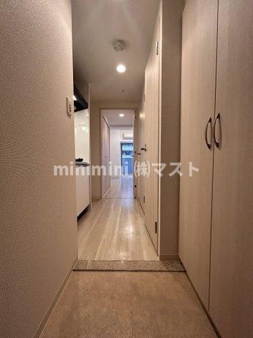 大阪市西区江戸堀１丁目の賃貸マンションの玄関