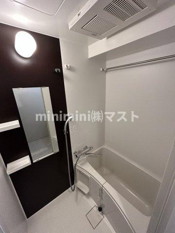 大阪市西区西本町１丁目の賃貸マンションの浴室