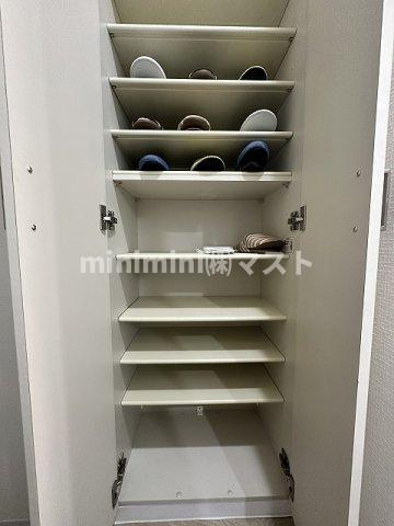 大阪市西区南堀江３丁目の賃貸マンションの収納