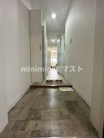 大阪市西区南堀江３丁目の賃貸マンションの玄関
