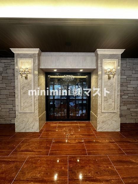 大阪市西区川口３丁目の賃貸マンションのエントランス