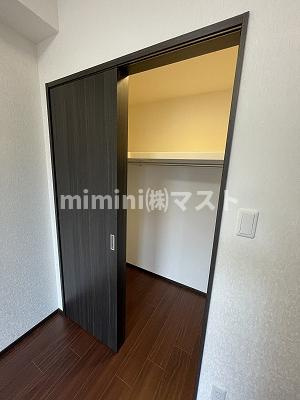 大阪市西区川口３丁目の賃貸マンションの収納