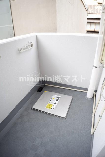 大阪市西区本田１丁目の賃貸マンションのバルコニー