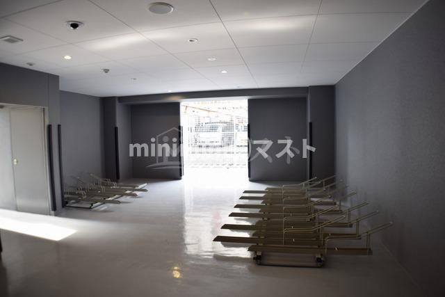 大阪市西区本田１丁目の賃貸マンションのロビー