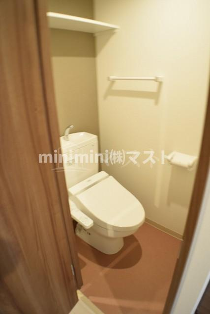 大阪市西区本田１丁目の賃貸マンションのトイレ