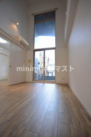 大阪市西区北堀江１丁目の賃貸マンションの居間・リビング