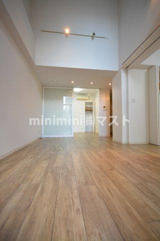 大阪市西区北堀江１丁目の賃貸マンションの居間・リビング