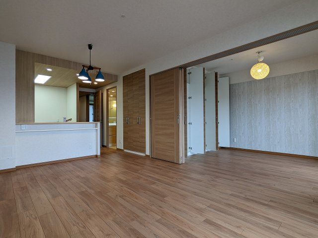 大阪市西区江之子島２丁目の賃貸マンションの内装|別部屋参考写真