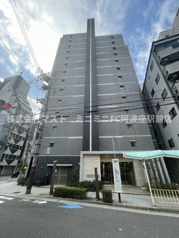 大阪市西区立売堀４丁目の賃貸マンションの外観
