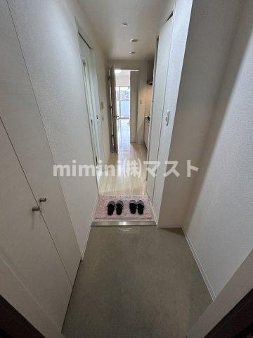 大阪市西区江戸堀１丁目の賃貸マンションの玄関