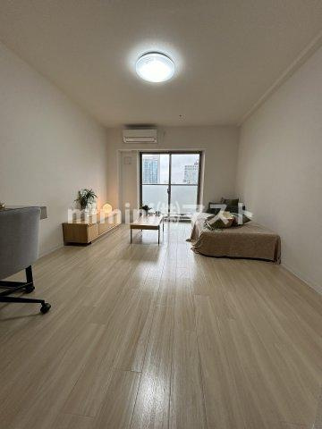大阪市西区江戸堀１丁目の賃貸マンションの居間・リビング