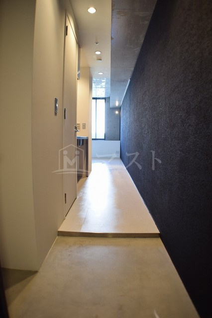 大阪市西区南堀江４丁目の賃貸マンションの玄関