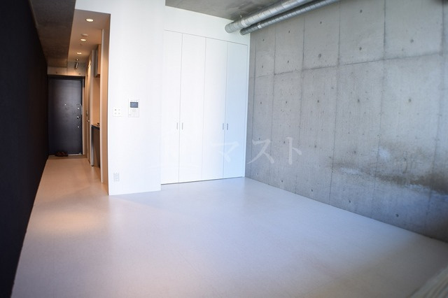 大阪市西区南堀江４丁目の賃貸マンションの居間・リビング