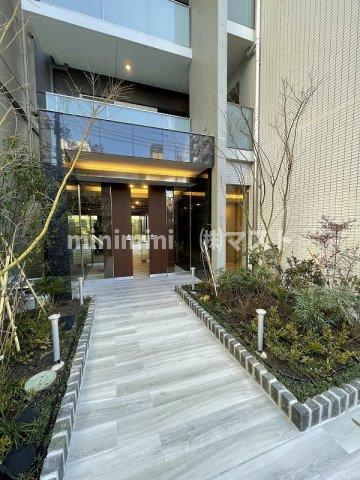 大阪市西区京町堀２丁目の賃貸マンションのエントランス