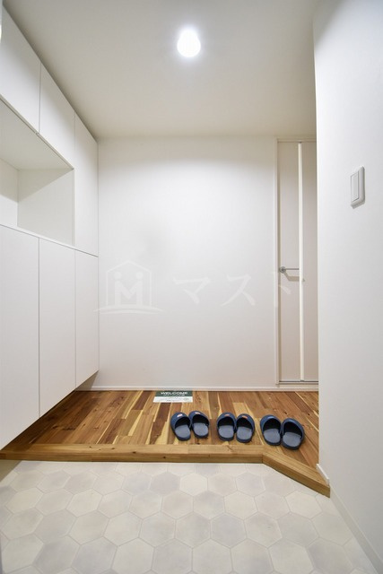 大阪市西区江戸堀２丁目の賃貸マンションの玄関|別部屋参考写真