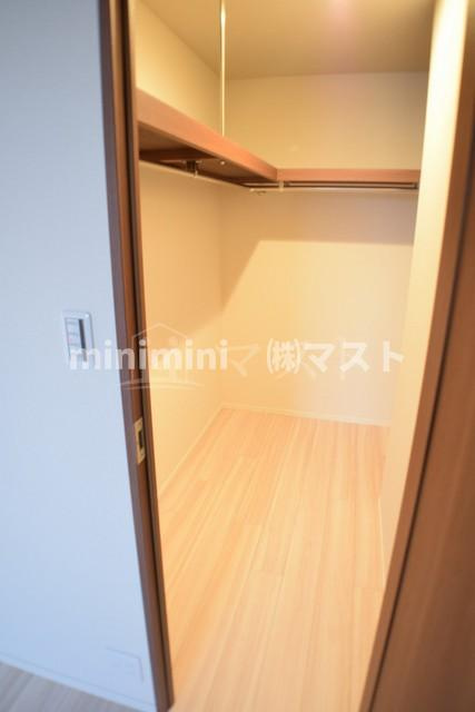 大阪市西区新町１丁目の賃貸マンションの収納|同マンションの別居室の室内写真になります。