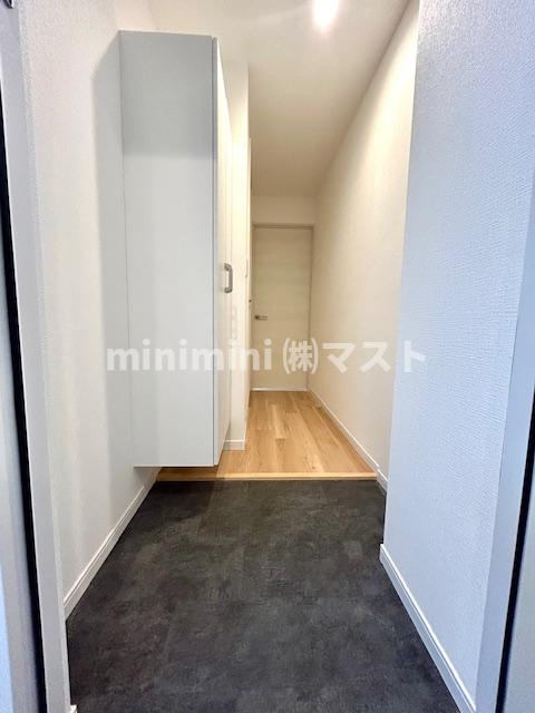 大阪市西区九条３丁目の賃貸マンションの玄関