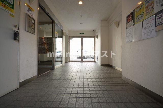 大阪市西区九条３丁目の賃貸マンションのロビー