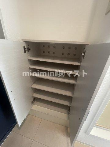 大阪市西区九条３丁目の賃貸マンションの収納
