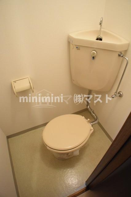 大阪市西区北堀江２丁目の賃貸マンションのトイレ