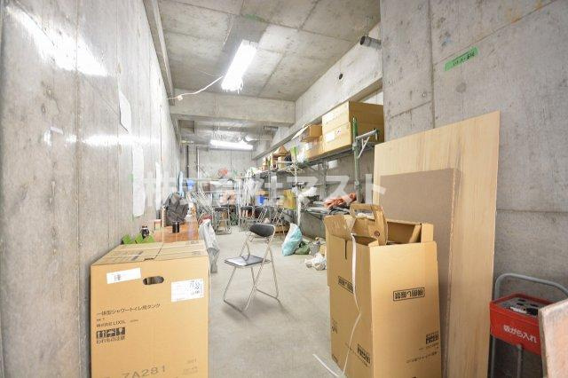 大阪市西区北堀江３丁目の賃貸マンションのロビー