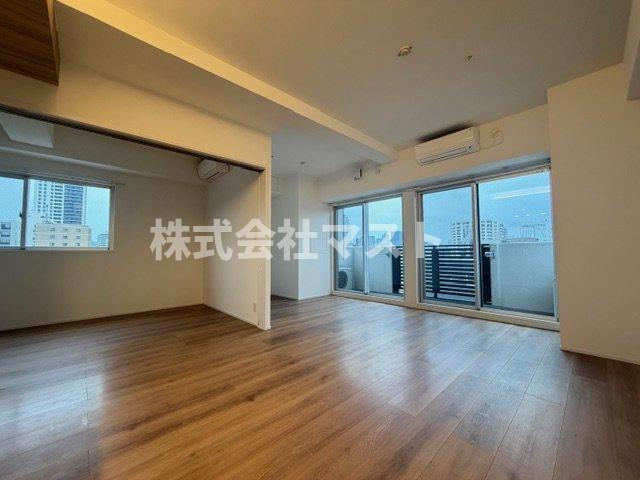 大阪市西区北堀江３丁目の賃貸マンションの居間・リビング