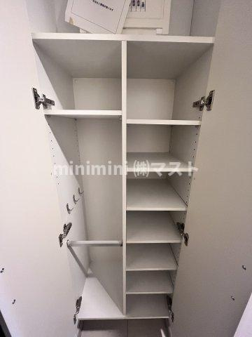 大阪市西区靱本町２丁目の賃貸マンションの収納