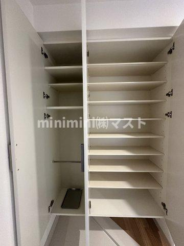 大阪市西区南堀江４丁目の賃貸マンションの収納