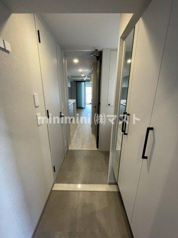 大阪市西区阿波座１丁目の賃貸マンションの玄関