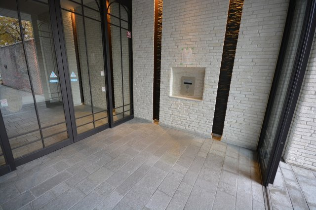 大阪市西区本田２丁目の賃貸マンションのロビー