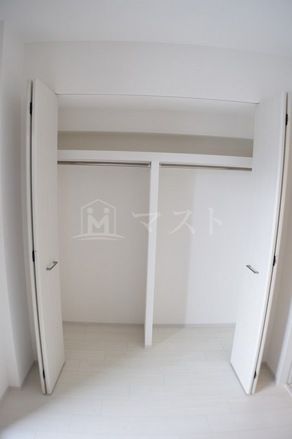 大阪市西区本田２丁目の賃貸マンションの収納