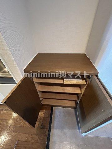 大阪市西区本田４丁目の賃貸マンションの収納