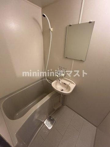 大阪市西区本田４丁目の賃貸マンションの浴室|別室参考
