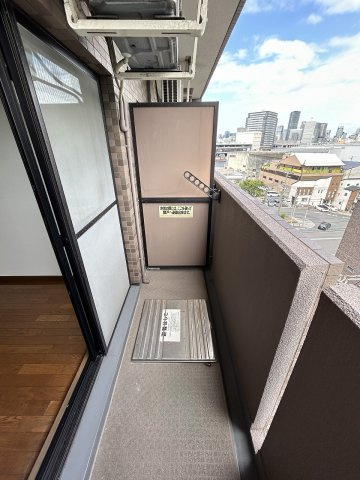 大阪市西区本田４丁目の賃貸マンションのバルコニー