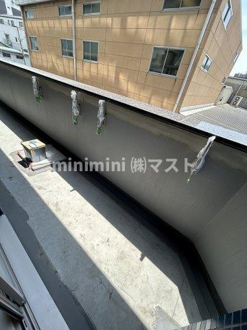 大阪市西区境川２丁目の賃貸マンションのバルコニー