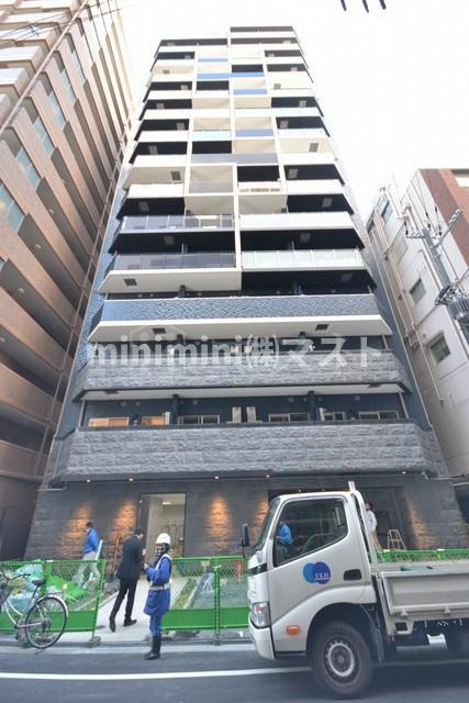 大阪市西区立売堀５丁目の賃貸マンションのエントランス