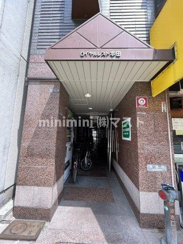 大阪市西区本田１丁目の賃貸マンションのエントランス