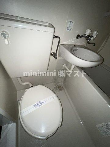 大阪市西区本田１丁目の賃貸マンションのトイレ|※同マンション別間取り参考写真です
