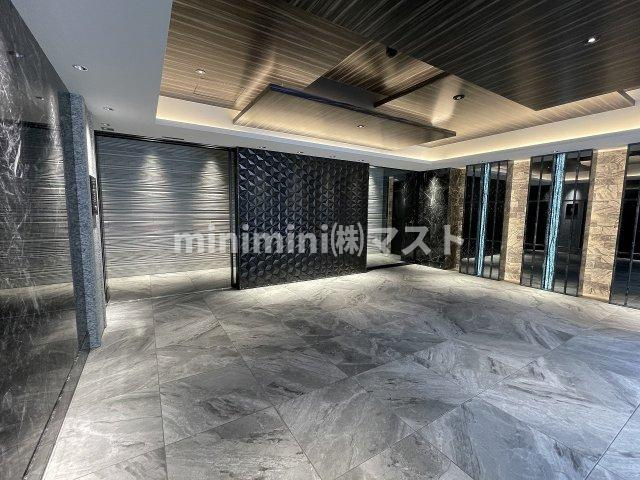 大阪市西区千代崎１丁目の賃貸マンションのエントランス