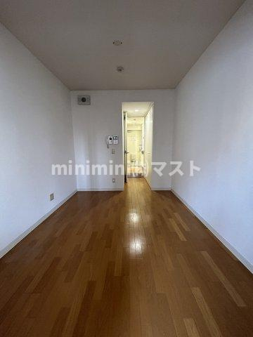 大阪市西区靱本町２丁目の賃貸マンションの居間・リビング