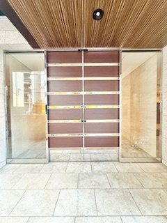 大阪市西区新町３丁目の賃貸マンションのロビー