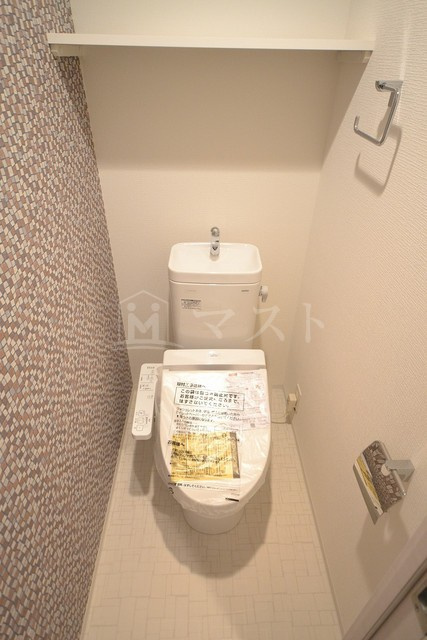 大阪市西区川口２丁目の賃貸マンションのトイレ