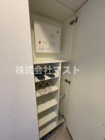 大阪市西区九条１丁目の賃貸マンションの収納