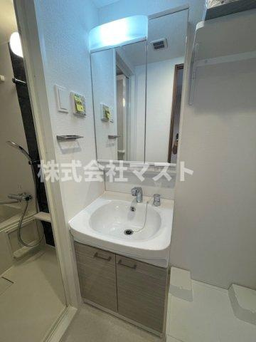 大阪市西区九条１丁目の賃貸マンションの洗面所